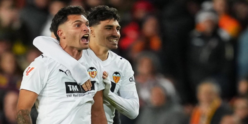 Soi kèo Rayo Vallecano vs Valencia